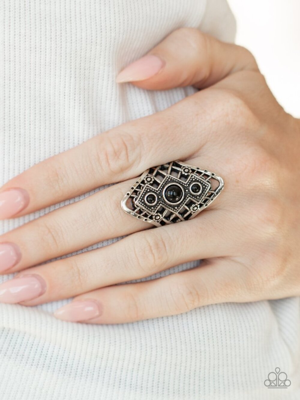 Paparazzi Ring (R184) - Picture 2 of 2